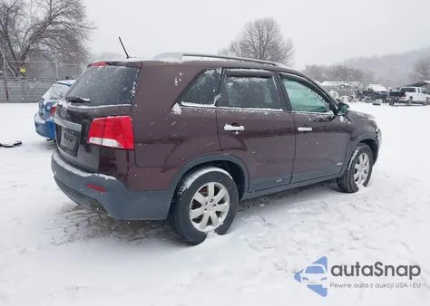 2011 Kia Sorento Lx z USA, uszkodzony, nr VIN 5XYKTDA16BG094963